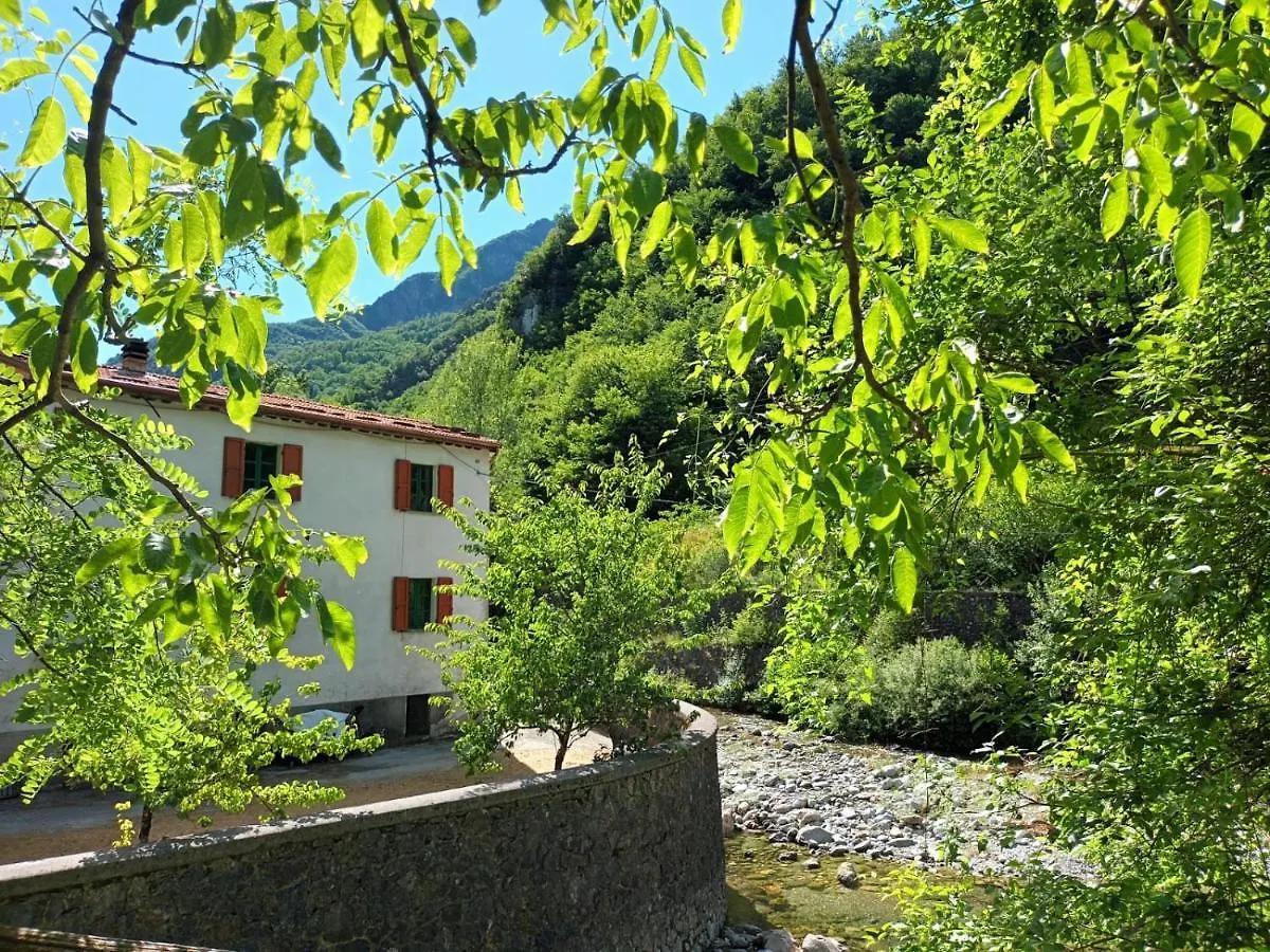 Casolare Trombacco Villa Fabbriche di Vergemoli 0*,  Italy
